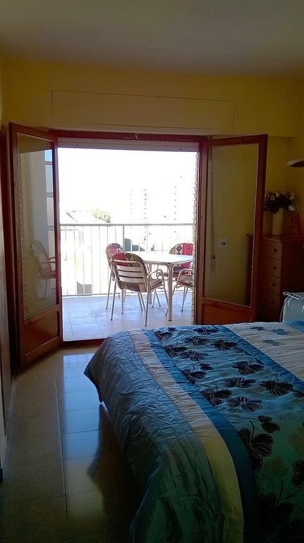 Apartament Apartamento Espert Perelló Zewnętrze zdjęcie