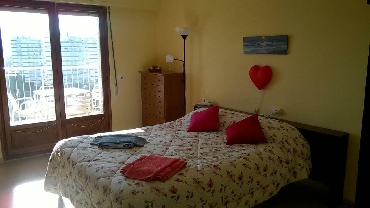 Apartament Apartamento Espert Perelló Zewnętrze zdjęcie
